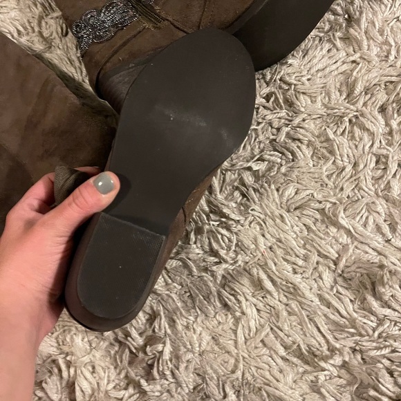 Women’s boots - Picture 2 of 2